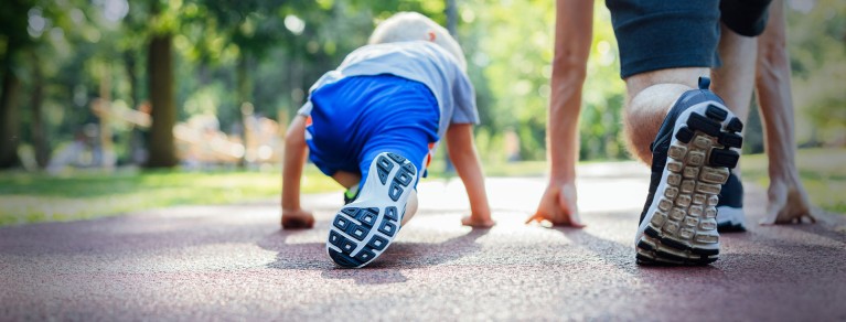 kid_and_father_running_1920x730