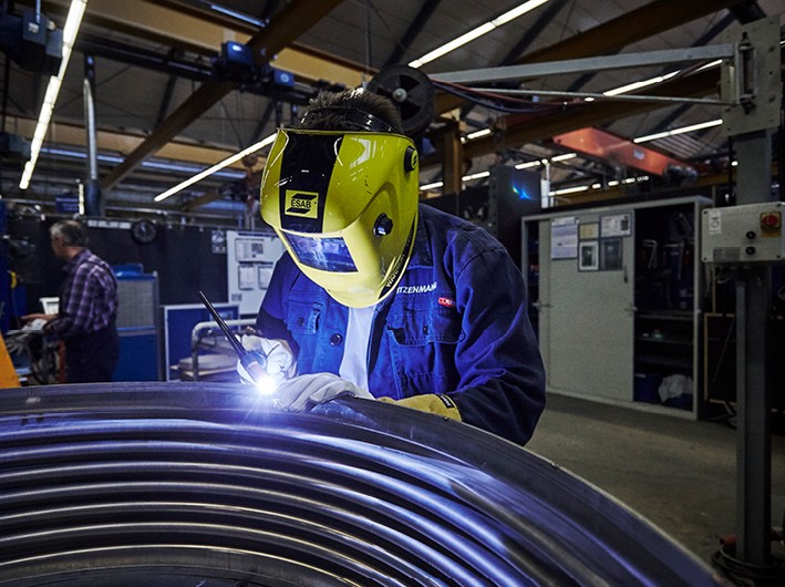 TabContentslider ImageTextLink Fachkraft Metalltechnik und Schweißer MA Produktion